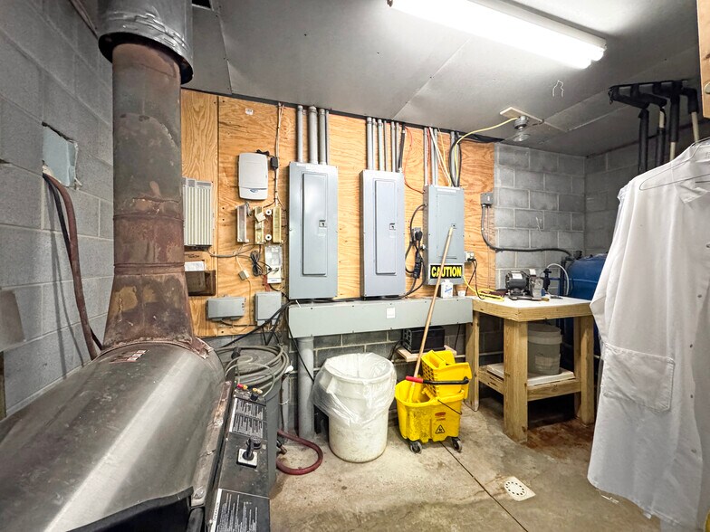 More Photos Of 151 Slaughter House Rd, Claysburg Warehouse For Sale