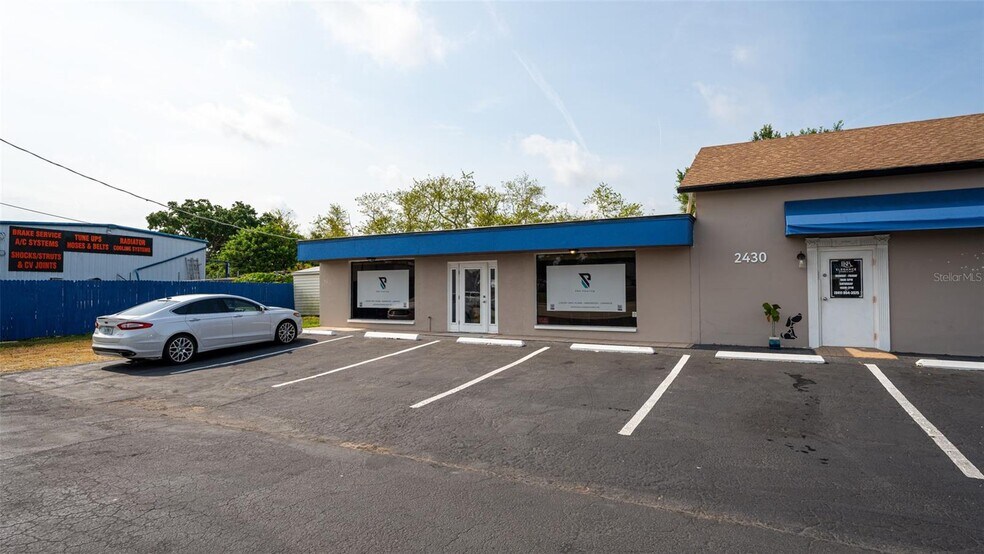 More Photos Of 2430 17th St, Sarasota Freestanding For Sale