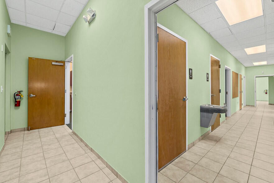 More Photos Of 3270 Highway A1A, Melbourne Beach Office For Lease