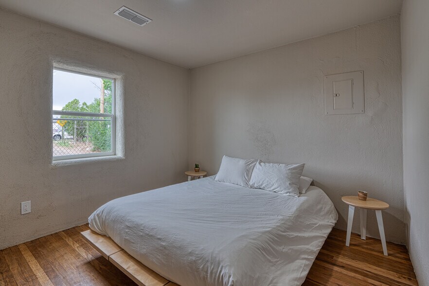 More Photos Of 720-724 School St, Espanola Apartments For Sale