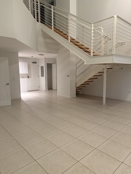 More Photos Of 410 Evernia St, West Palm Beach Apartments For Lease