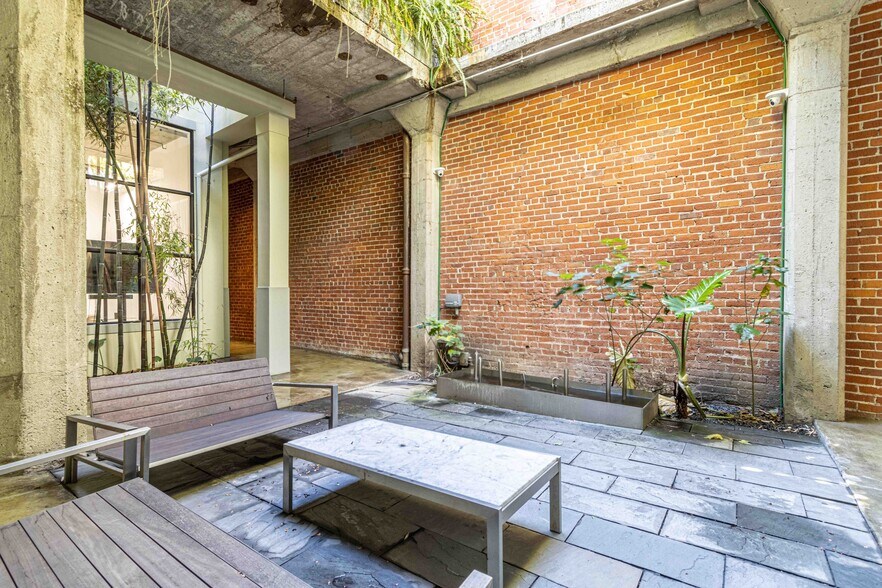 More Photos Of 164 Townsend St, San Francisco Office For Lease