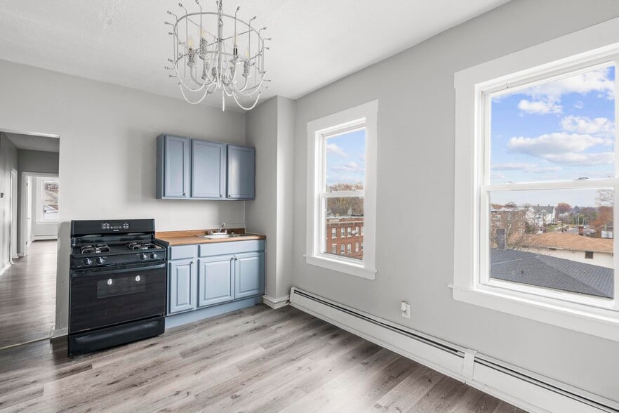 More Photos Of 123-125 North St, New Britain Apartments For Sale