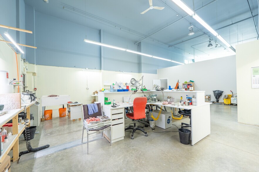 More Photos Of 3160 Parsons Rd NW, Edmonton Office Residential For Sale