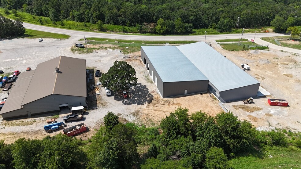 More Photos Of 21699 Admiral Pl, Catoosa Industrial For Lease