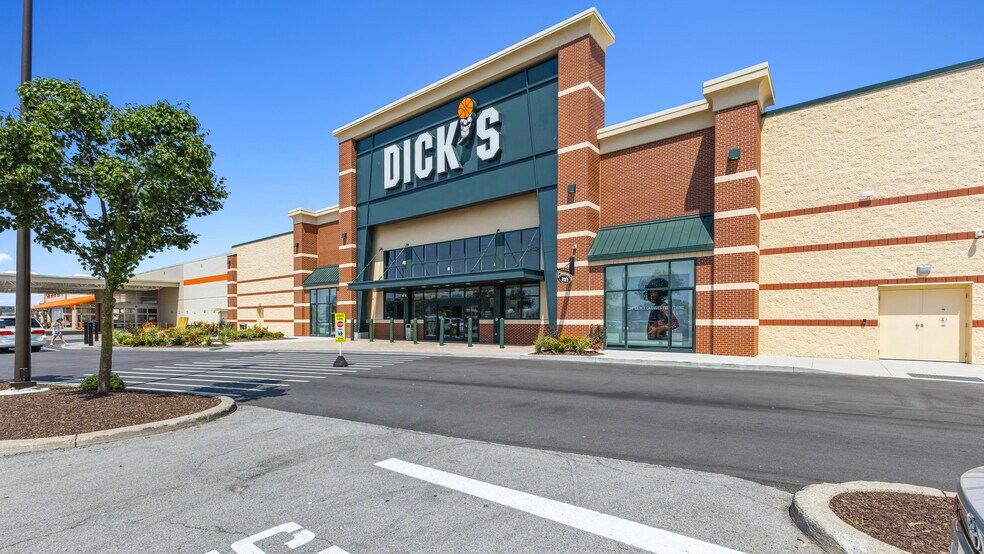 More Photos Of 770-790 Jefferson Rd, Henrietta Unknown For Lease
