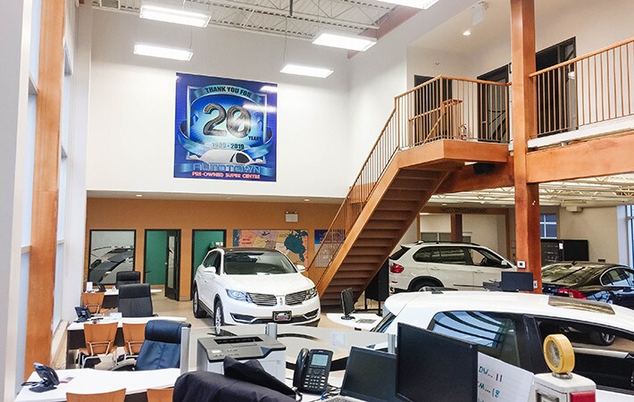 More Photos Of 810 Regent Ave W, Winnipeg Auto Dealership For Sale