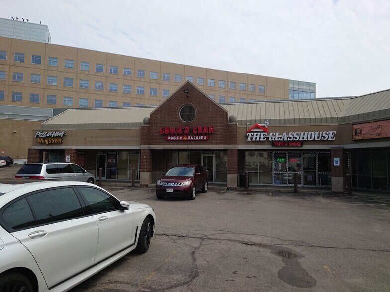 More Photos Of 2326-2342 N Farwell Ave, Milwaukee Freestanding For Lease
