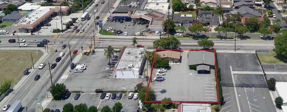 More Photos Of 910-914 E Gladstone St, Azusa Medical For Lease