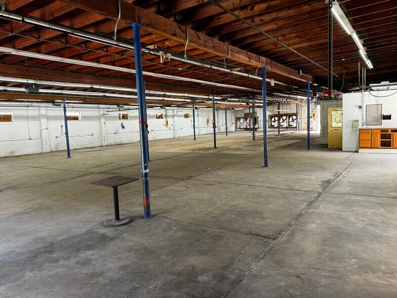More Photos Of 290 N Rodriguez St, Saint Augustine Warehouse For Lease