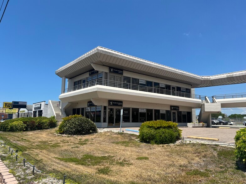 Primary Photo Of 2345 Bee Ridge Rd, Sarasota Storefront Retail Office For Sale