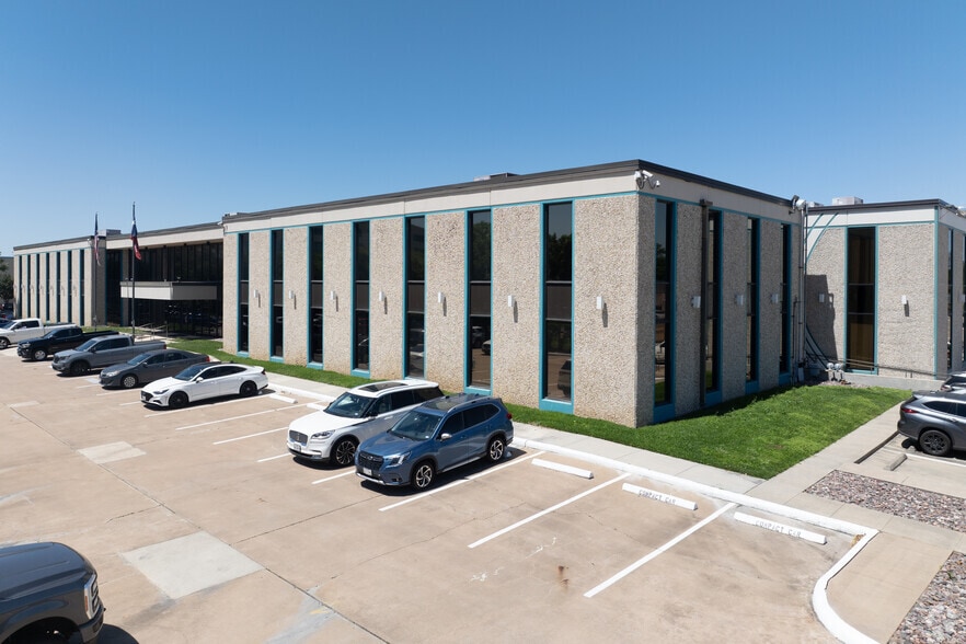 More Photos Of 17200 Park Row, Houston Warehouse For Sale
