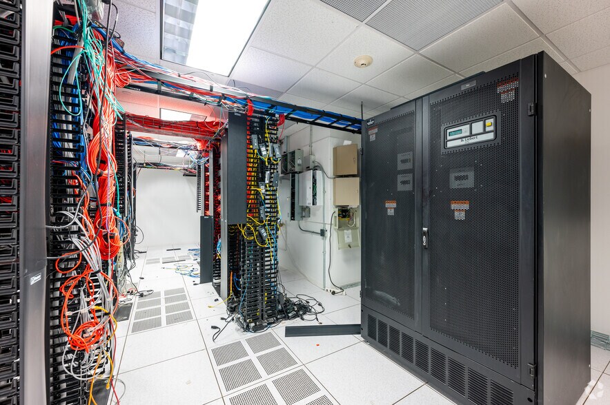 More Photos Of 14611 W Commerce Rd, Daleville Office For Lease