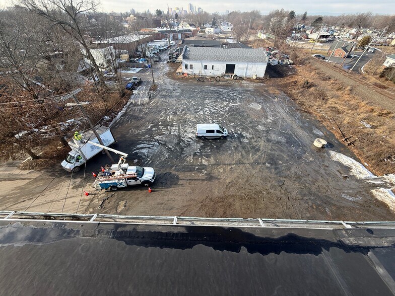 More Photos Of 30 Clark St, East Hartford Warehouse For Lease