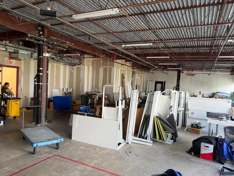 More Photos Of 7950 NW 53rd St, Doral Medical For Sale