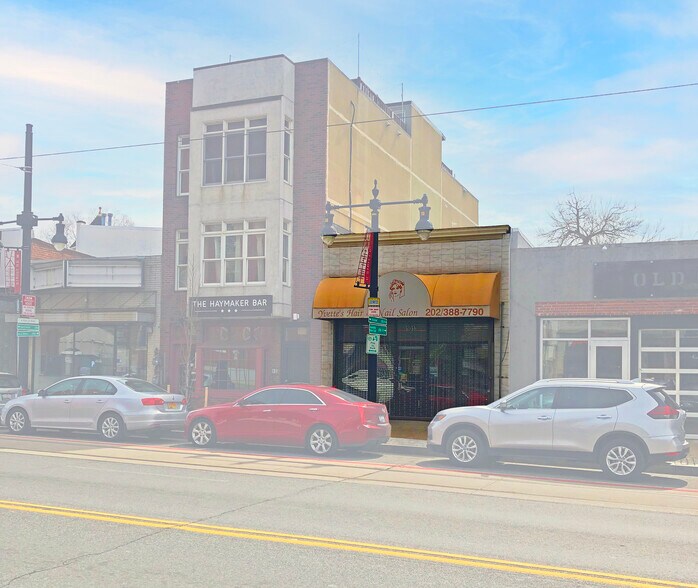 Primary Photo Of 1013 H St NE, Washington Storefront For Sale