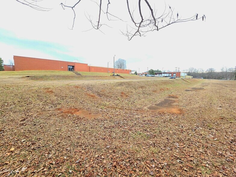 More Photos Of 900 W Academy St, Cherryville Manufacturing For Sale