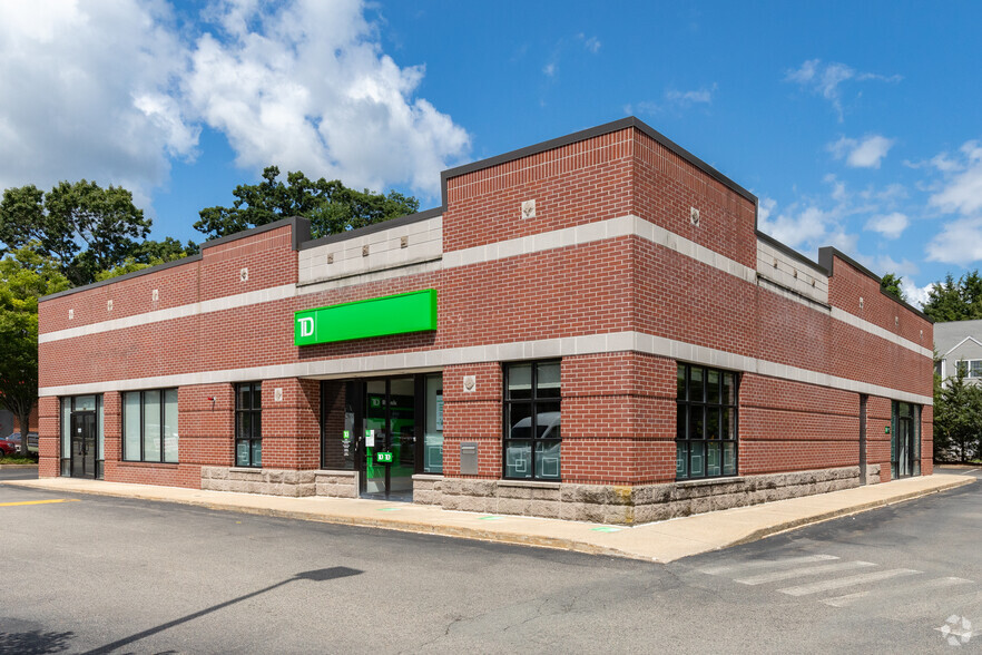 Primary Photo Of 999 Worcester St, Wellesley Freestanding For Lease