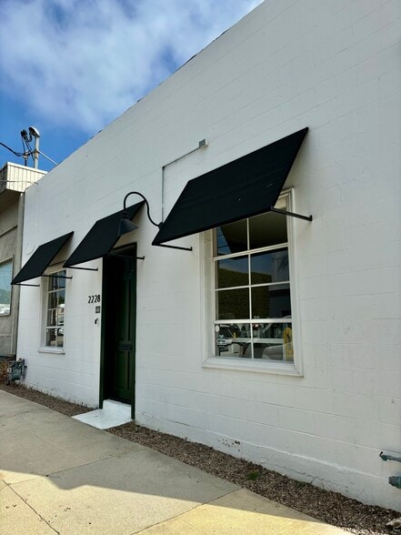 More Photos Of 2228 Barry Ave, Los Angeles Warehouse For Lease