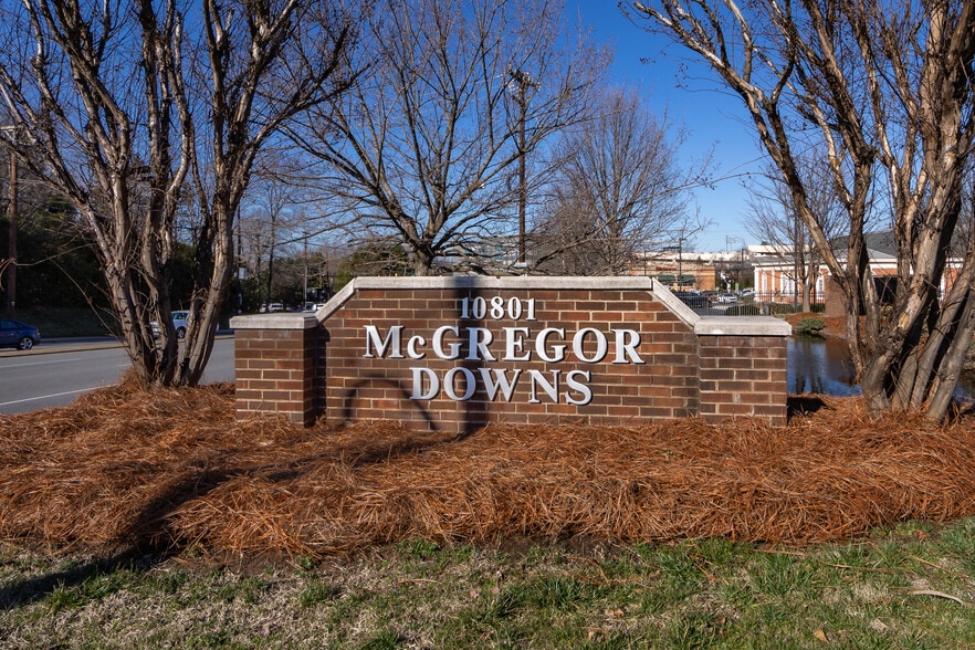 More Photos Of 10801 Johnston Rd, Charlotte Office For Lease