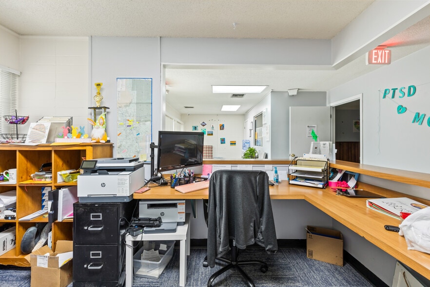 More Photos Of 260 S Marion Ave, Lake City Medical For Lease