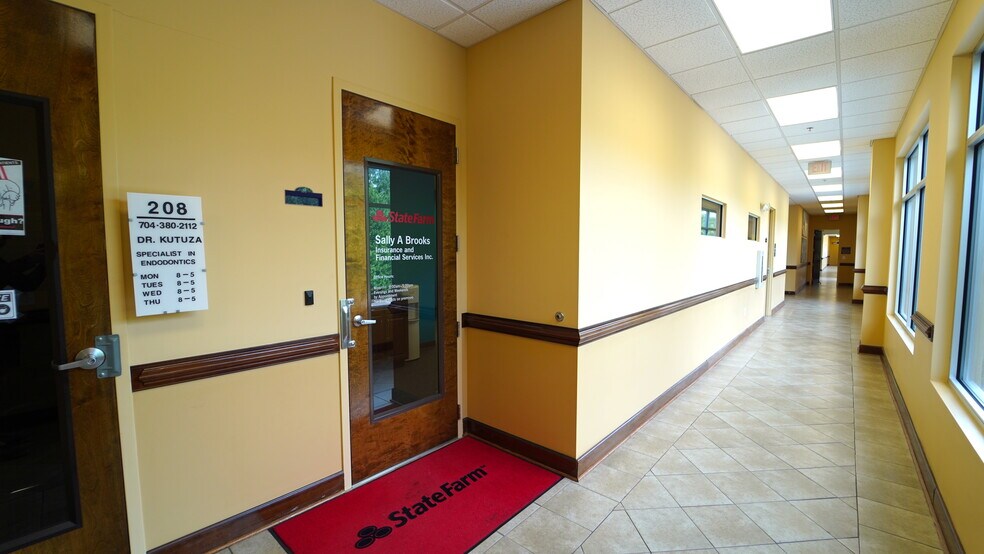 More Photos Of 491 Williamson Rd, Mooresville Unknown For Lease