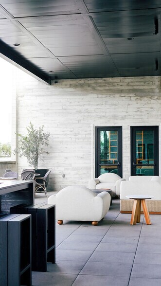 More Photos Of 1602-1646 W Snow Ave, Tampa Coworking Space