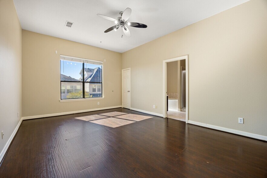 More Photos Of 12989 Bellaire Blvd, Houston Storefront For Sale