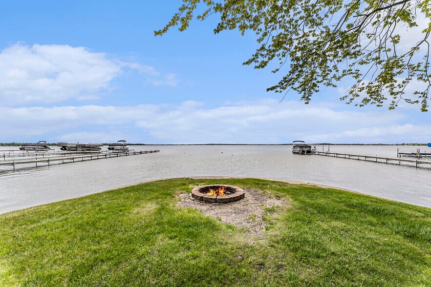 More Photos Of 10392 Houghton Lake dr, Houghton Lake Specialty For Sale