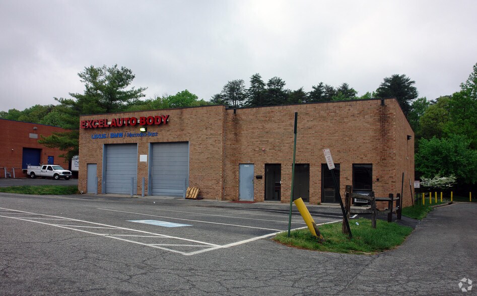 More Photos Of 7941 Cluny Ct, Springfield Industrial For Lease