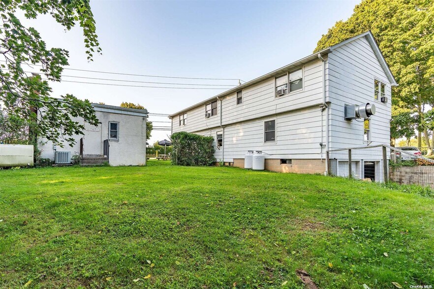 More Photos Of 5087 Sound Ave, Riverhead Storefront Retail Residential For Sale