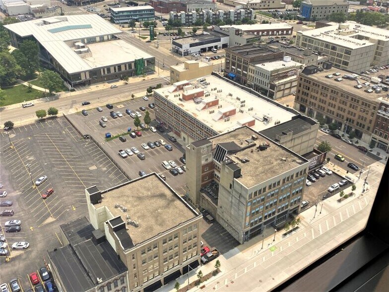 More Photos Of 34-38 N Jefferson St, Dayton Office For Sale