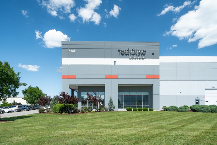 More Photos Of 7865 National Tpke, Louisville Distribution For Lease