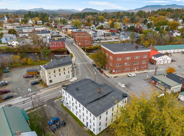 More Photos Of 4 Elm St, Lancaster Apartments For Sale