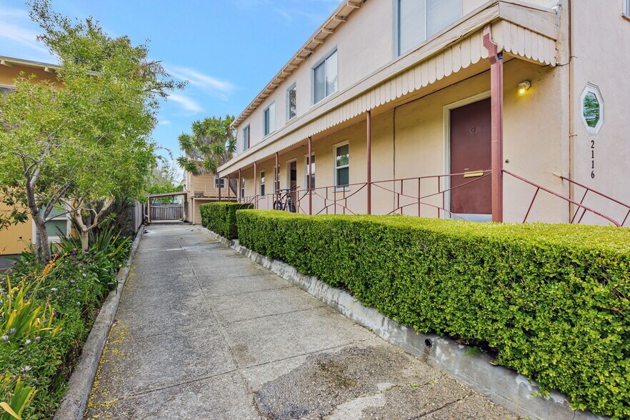 More Photos Of 2118 California St, Berkeley Apartments For Sale