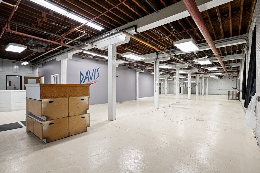 More Photos Of 350 N Center St, Brandon Industrial For Sale