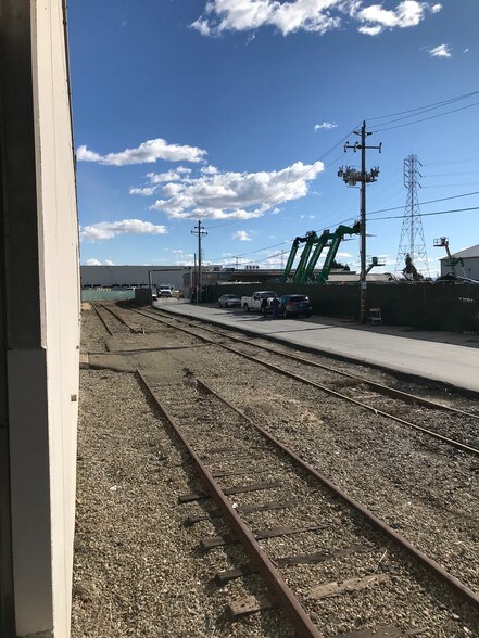 More Photos Of 2055-2065 Williams St, San Leandro Warehouse For Lease