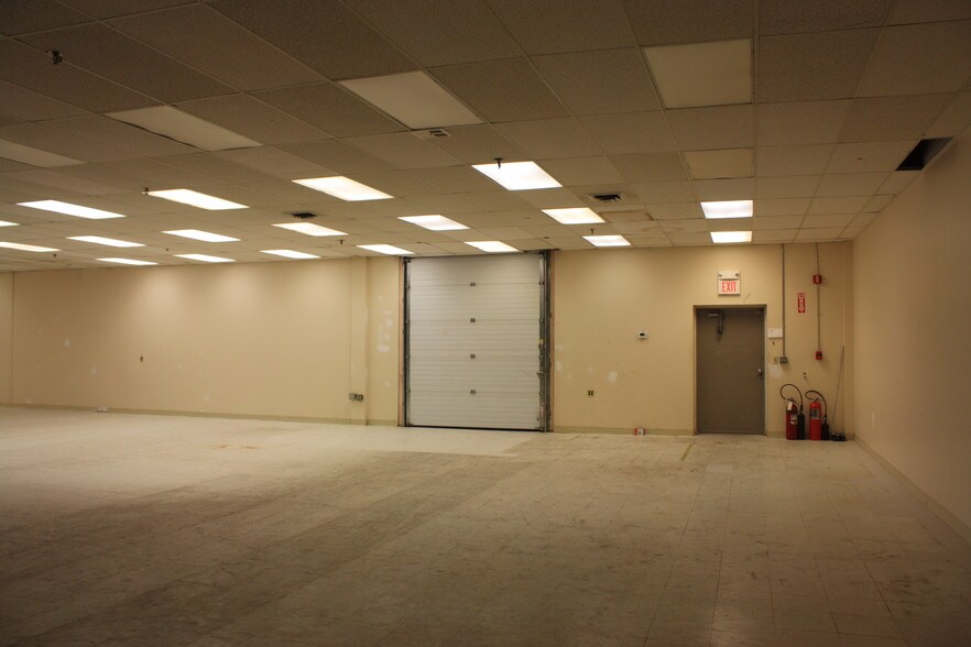More Photos Of 187 Billerica Rd, Chelmsford Flex For Lease