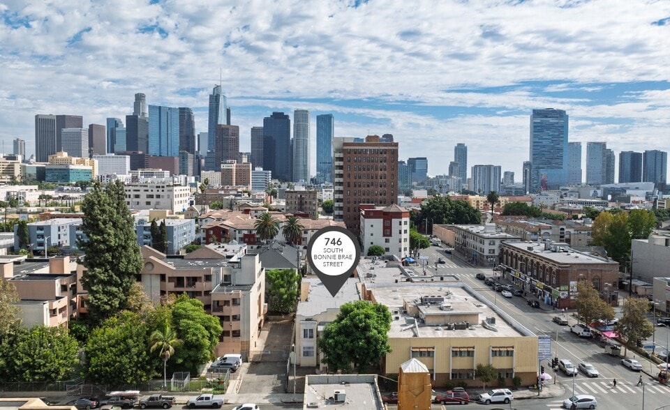 More Photos Of 746 S Bonnie Brae St, Los Angeles Apartments For Sale