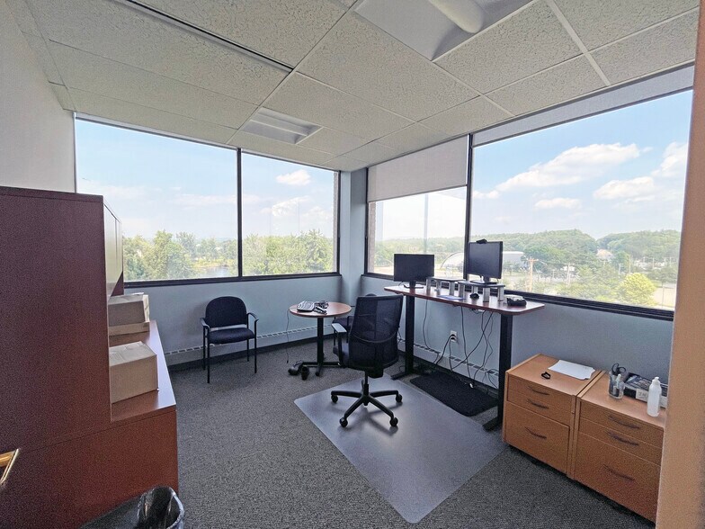 More Photos Of 6 Loudon Rd, Concord Office For Lease