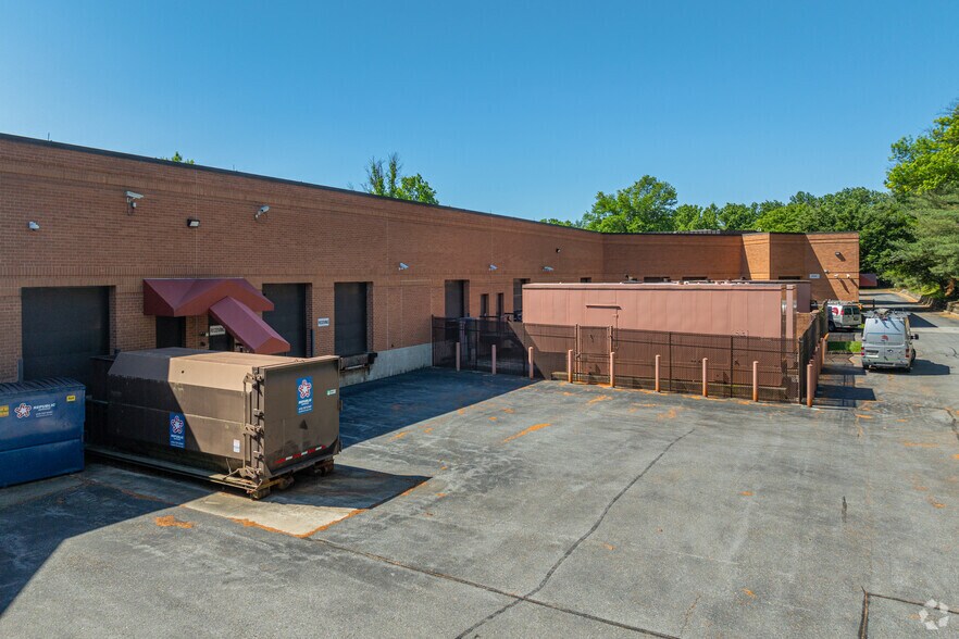 More Photos Of 9100 Guilford Rd, Columbia Industrial For Sale
