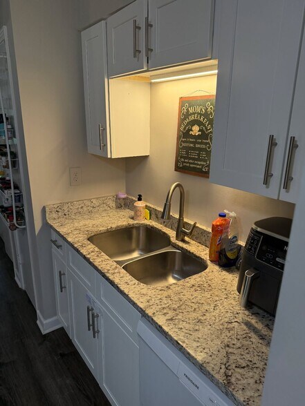 More Photos Of 760 Still Lake Dr, Lawrenceville Multifamily For Sale