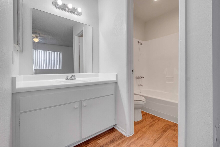 More Photos Of 3943 N H St, San Bernardino Apartments For Sale