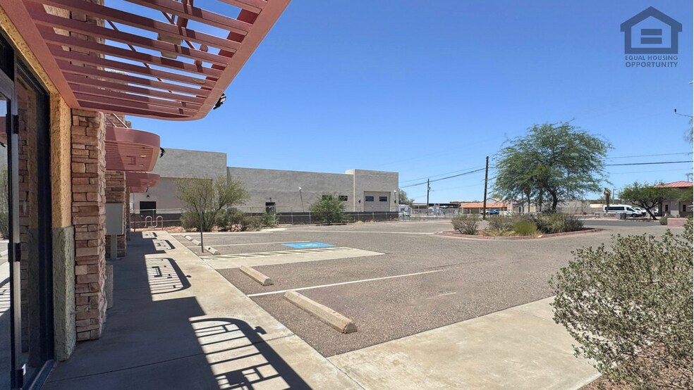 More Photos Of 201 E Cottonwood Ln, Casa Grande Office For Lease