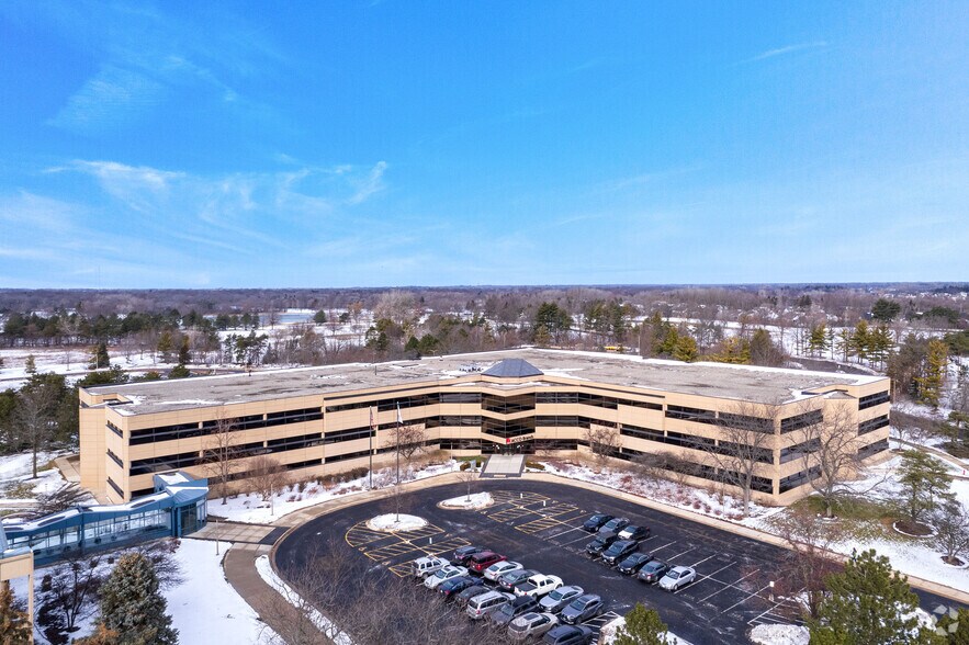 More Photos Of 1 Corporate Dr, Long Grove Unknown For Lease