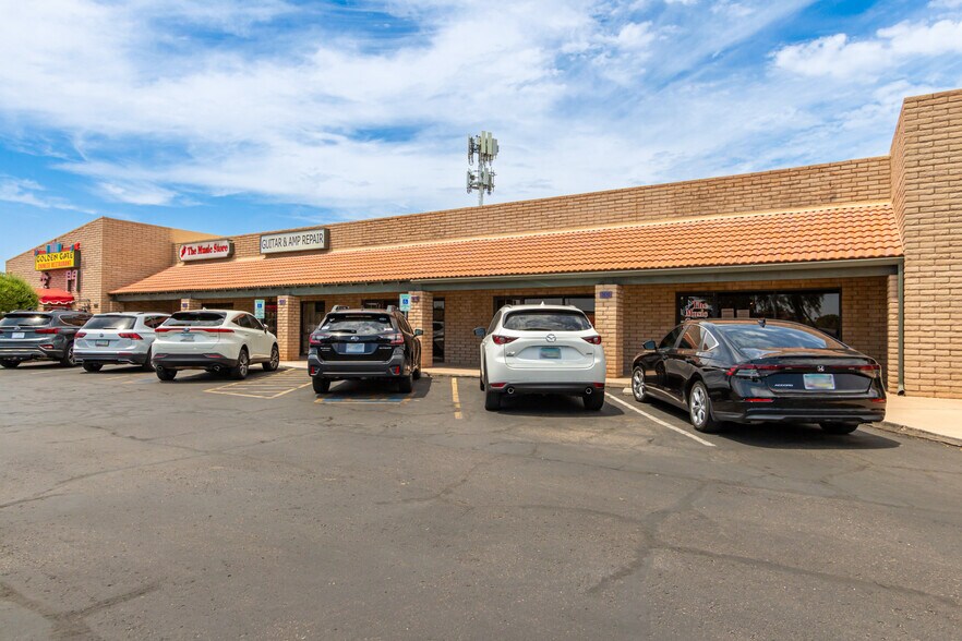 More Photos Of 2630 W Baseline Rd, Mesa Storefront For Lease