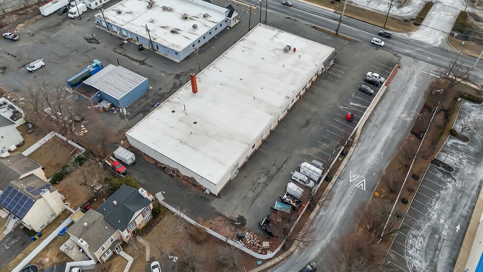 More Photos Of 1010 Spruce St, Lawrenceville Warehouse For Sale