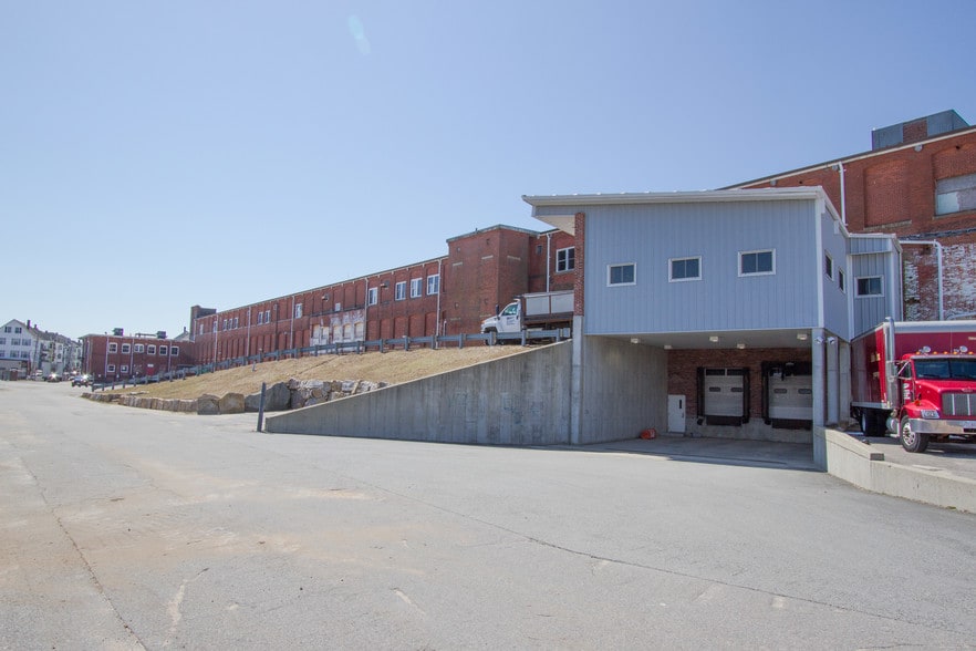 More Photos Of 84 Gifford St, New Bedford Manufacturing For Lease