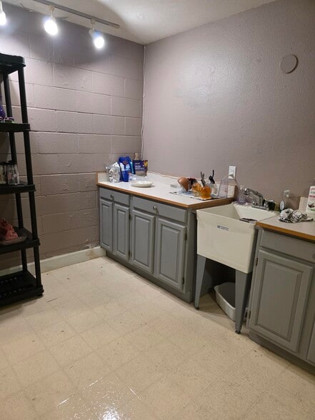 More Photos Of 317 D St, Marysville Storefront Retail Office For Sale