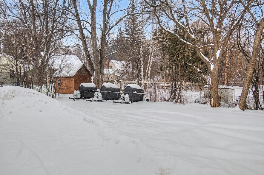More Photos Of 23 Barlow St, St. Albans Town Convenience Store For Sale
